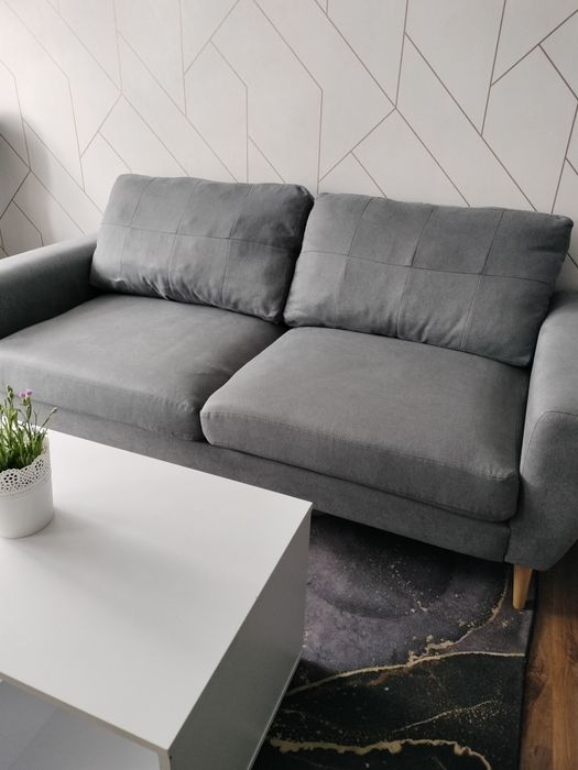 Szara sofa kanapa nie rozkładana