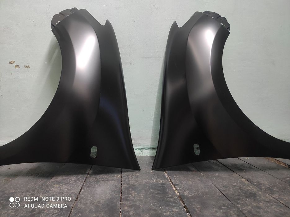 Крыло Dacia Logan Sandero крило  дачія логан сандеро