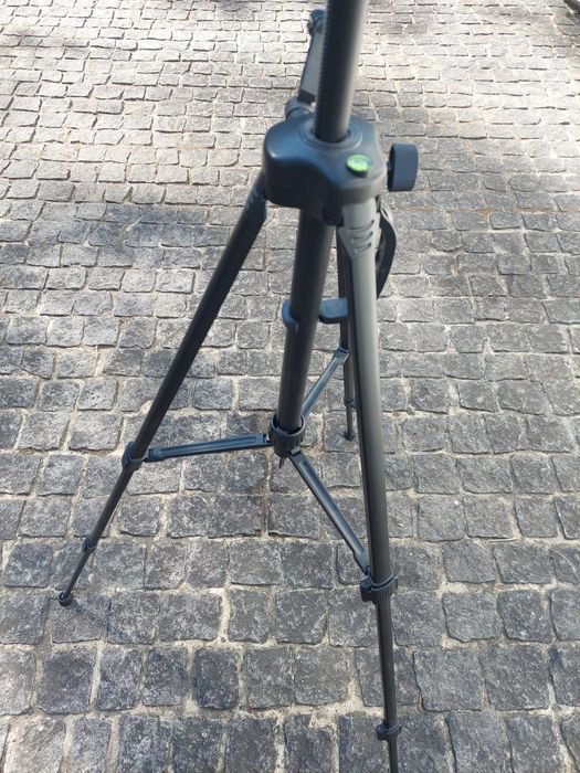 Tripé para máquina fotográfica ou telemóvel Qilive