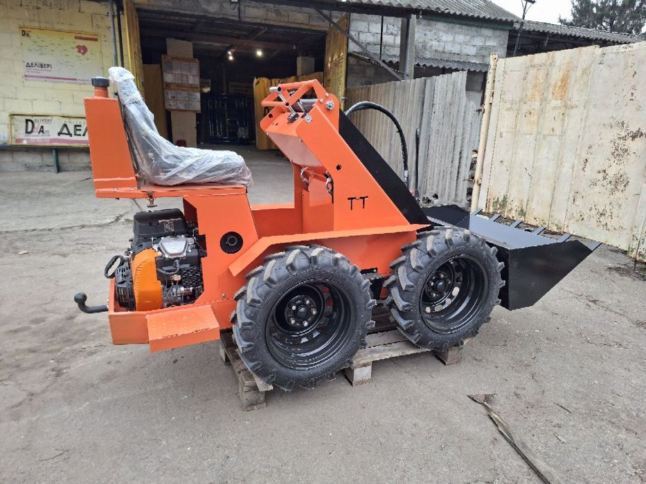 Міні навантажувач з двигуном V2, мінітрактор, мінінавантажувач