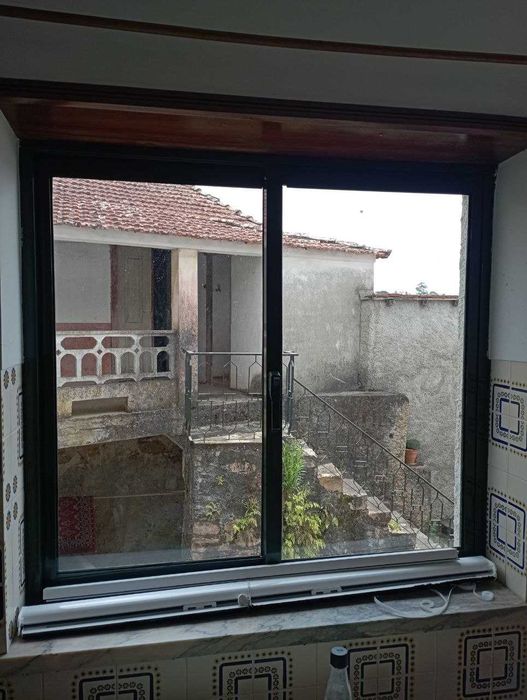 Janelas e portas de alumínio usadas Bom estado