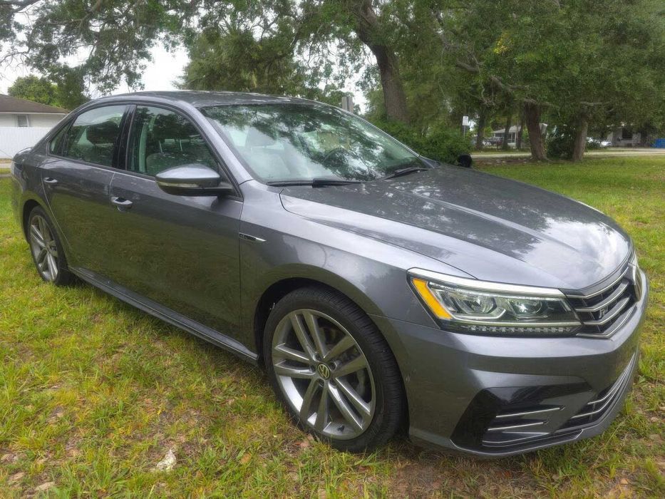 Volkswagen Passat R-Line      2018