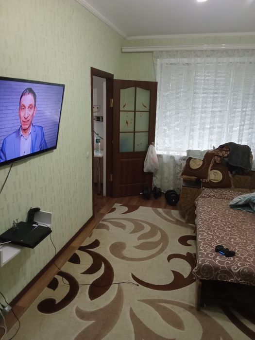 Продам двокімнатну квартиру