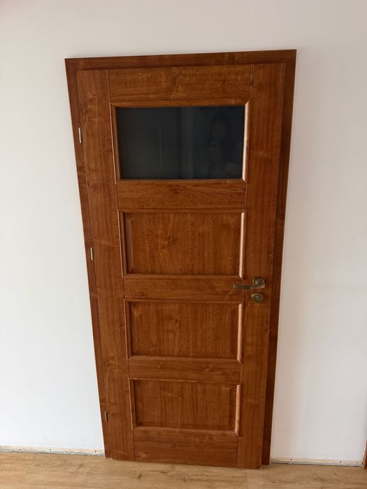 Drzwi wewnętrzne 90x200 wraz z ościeżnicami 7szt.
