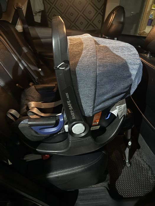 Автокресло (автокрісло) Britax baby safe 2+база під нього
