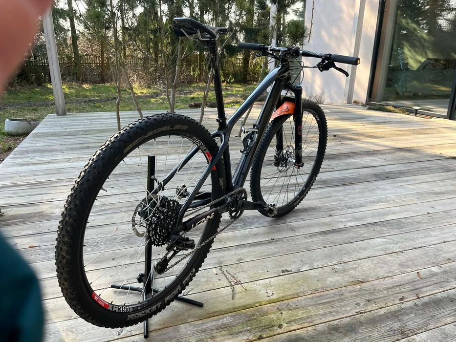 Kross Level B+ 15, Rozmiar S, rama karbon, koła DT Swiss