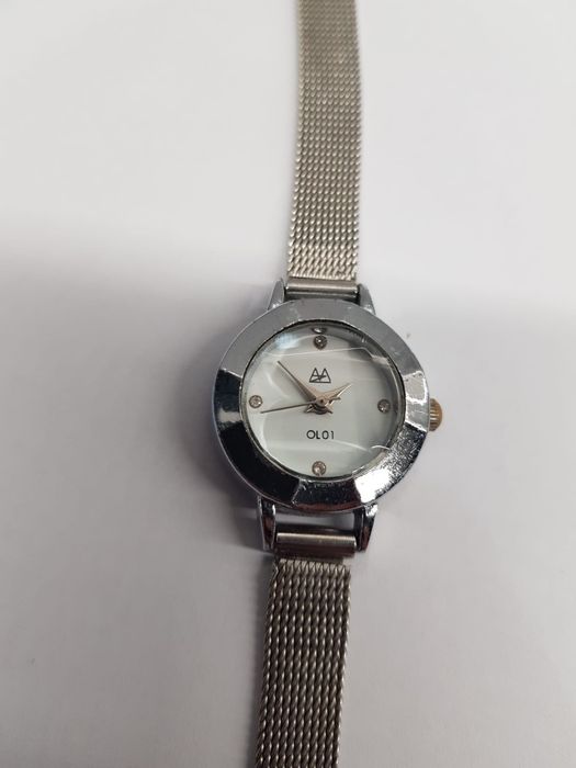 Stary zegarek damski OL 01 vintage srebrny