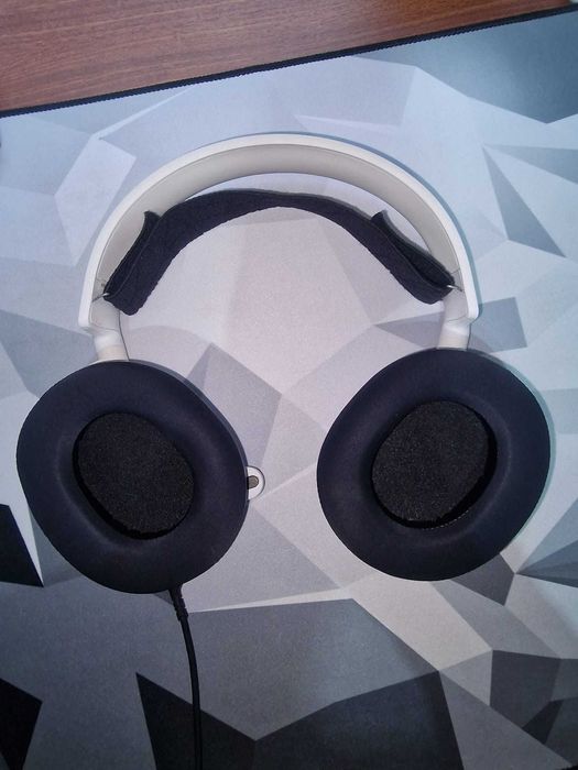 SteelSeries Arctis 5 Brancos com extras