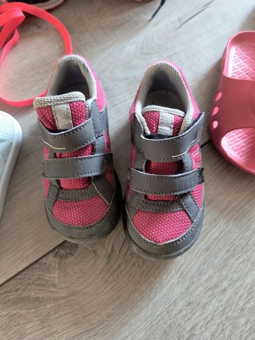 Buty dla dziewczynki 25
