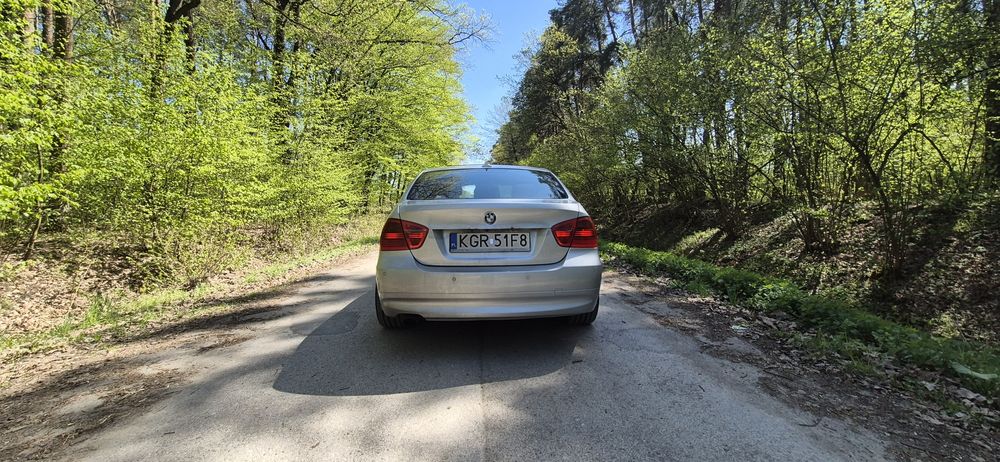 BMW E90 320d 2007 2.0 Diesel