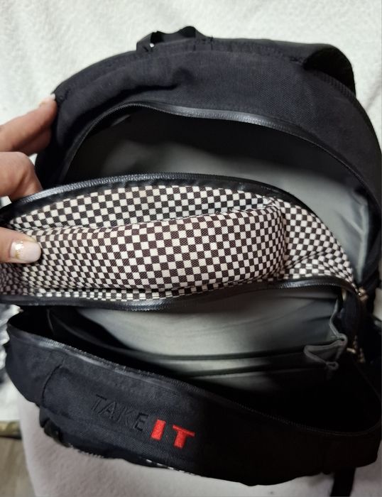 Рюкзак фірмовий об'ємний