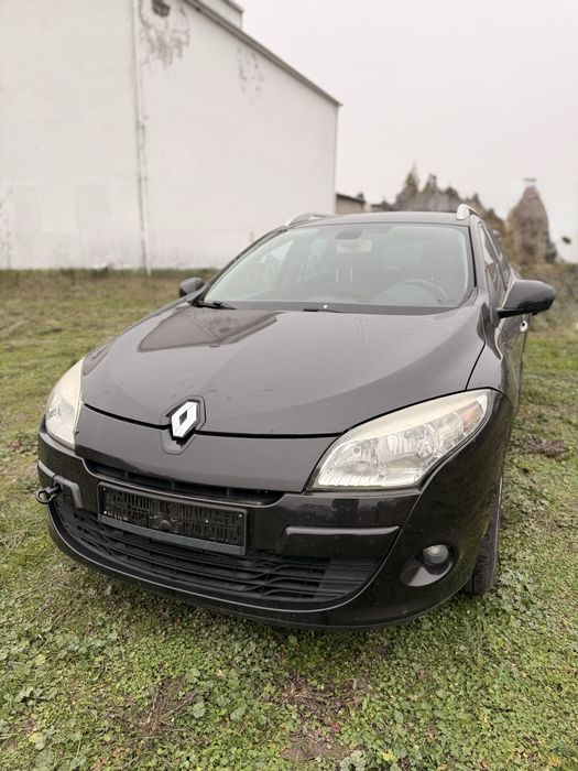 Renault Megane 3 na cześci błotnik klapa drzwi zderzak lampy hak tył