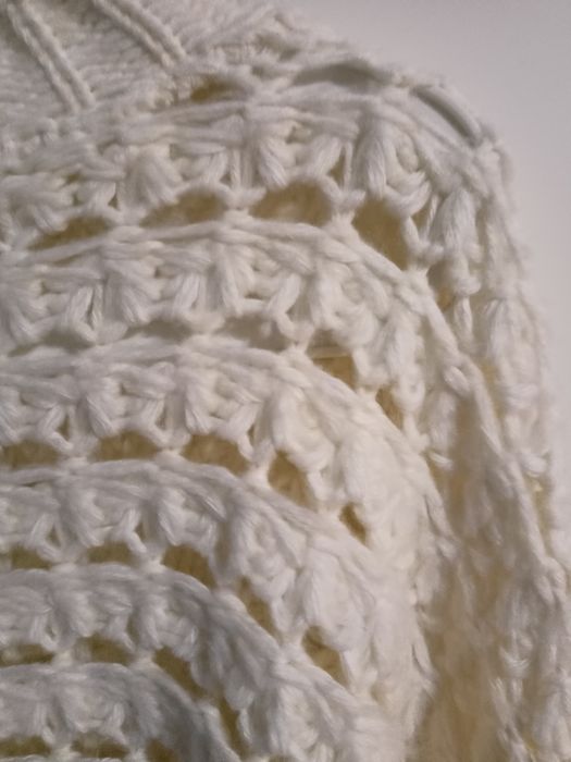 Sweterek Stradivarius