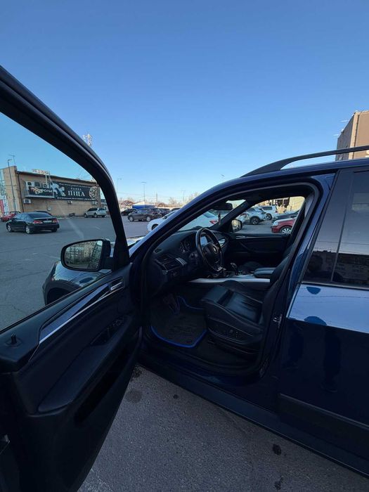 Продам BMW X5 E70 30D Торг