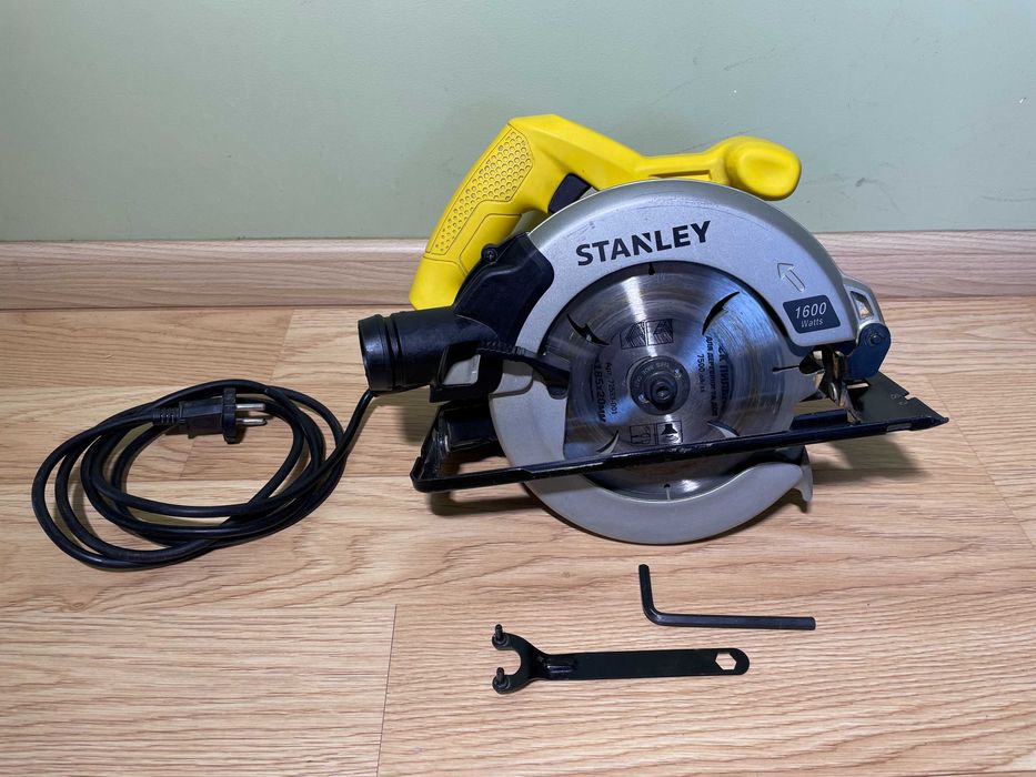 Stanley STSC1618 Дискова пила (циркулярка) 1600W