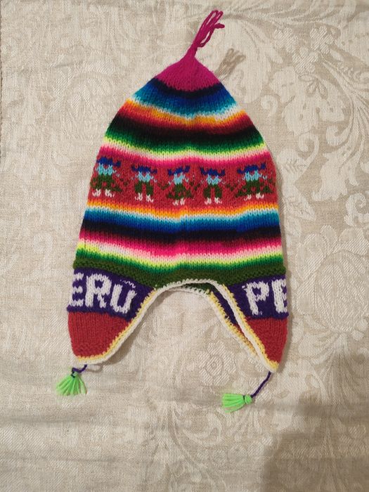 Шапочка дитяча різнокольорова.