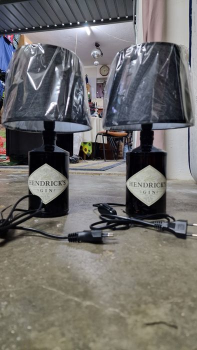 Candeeiros de garrafa de gin HENDRICKS424683716635545601