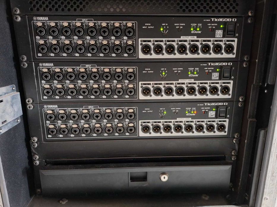 Mesa de mistura digital Yamaha CL3
