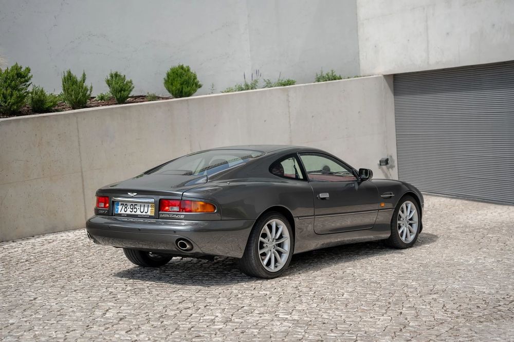 Aston Martin DB7 Vantage Coupé foto 5