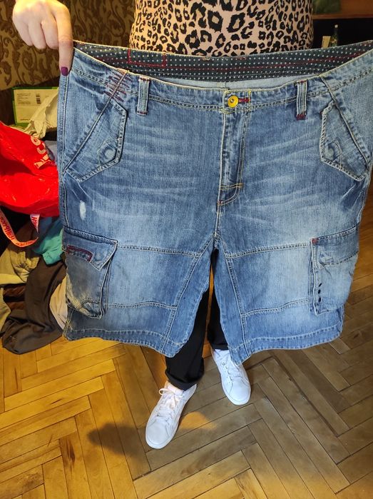 Продам шорты мужские