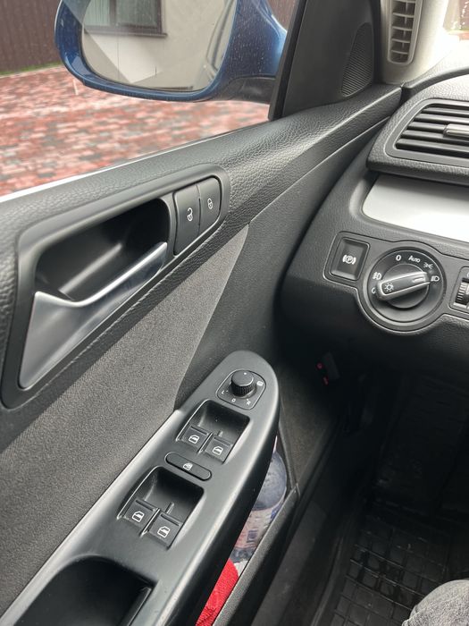 Машина VW Passat B6 2.0 Пасат Volkswagen 2010 R-line Автомат Дизель 4х4