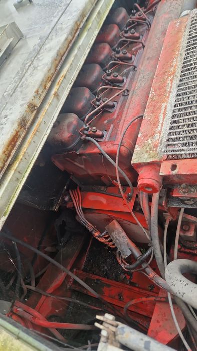 Giratória poclain 90 em excelente estado