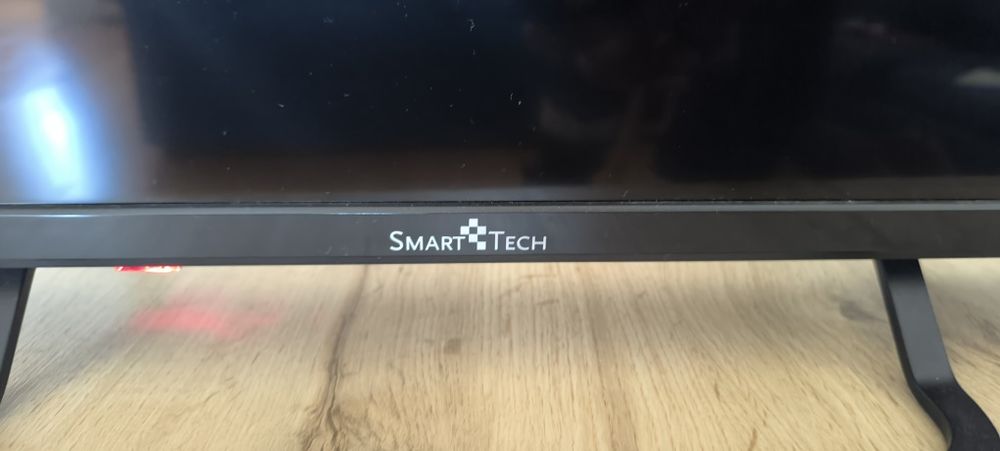 TV Smart Tech...  32 polegadas usada sem riscos