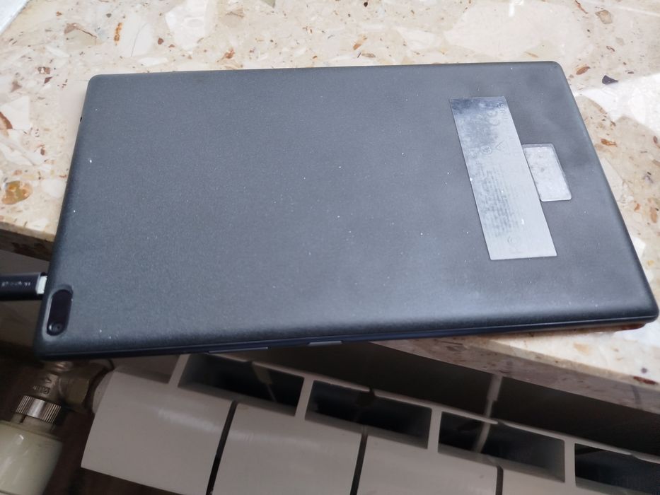 Tablet lenovo 8cali 16GB