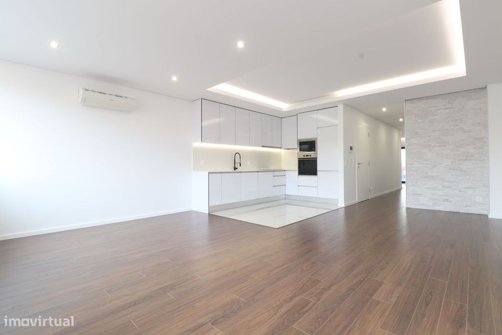 Apartamento T3 Venda em Ramalde,Porto — Ramalde, Porto