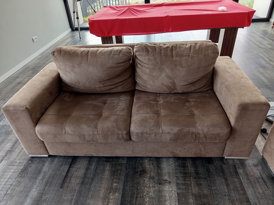 Conjunto de dois sofás