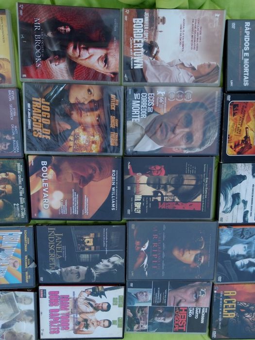 30 DVDs incluindo loverboy