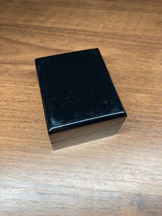 Pierścionek zaręczynowy z diamentami