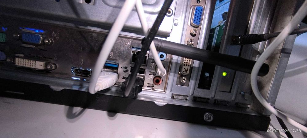 PC Desktop I3 ACER com Monitor LG de 22"