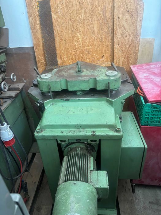 Gilotyna hydrauliczna narozna firmy BOSCHERT