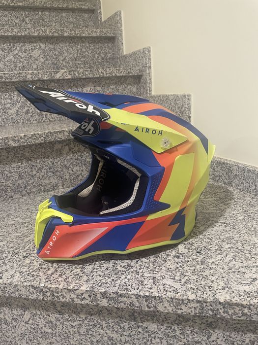 Capacete Airoh + Oculos 100% Armega