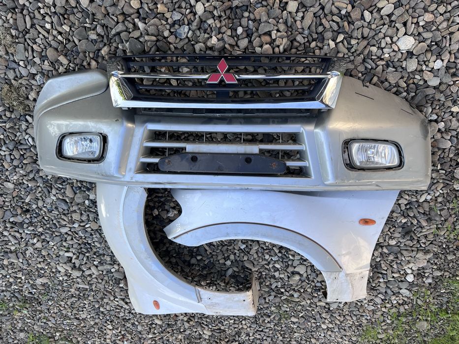 Передній бампер Mitsubishi Pajero Wagon 3 мітсубісі паджеро вагон 3