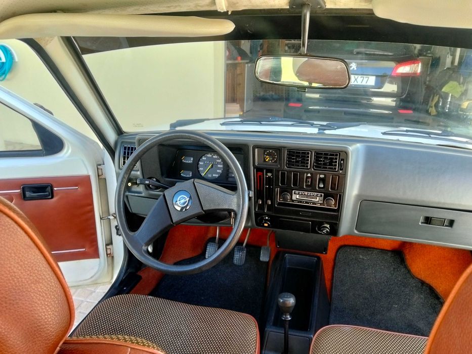 Opel Kadett ,1.3 deluxe