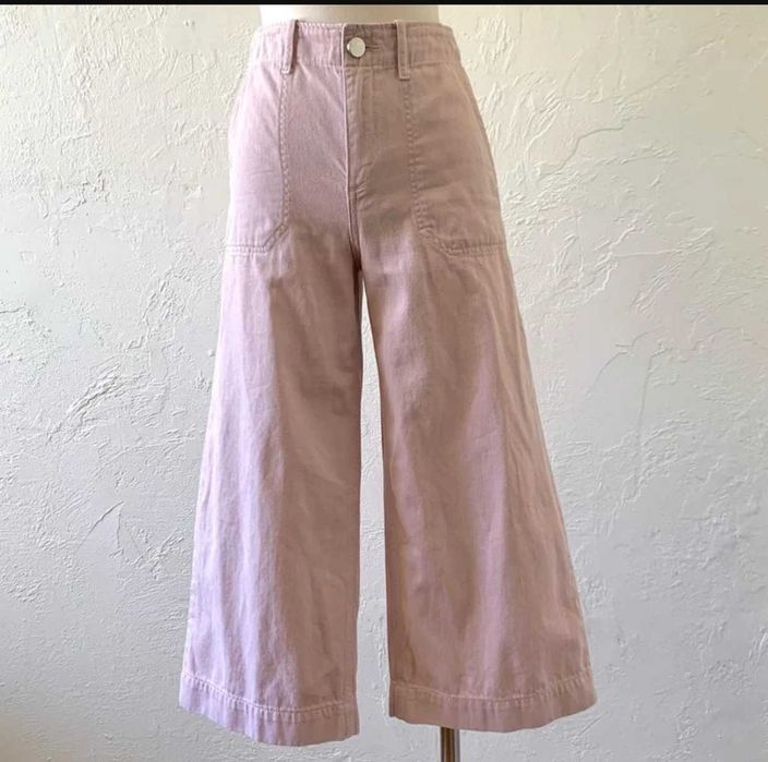 Modne szerokie spodnie różowe z szeroką nogawką vintage