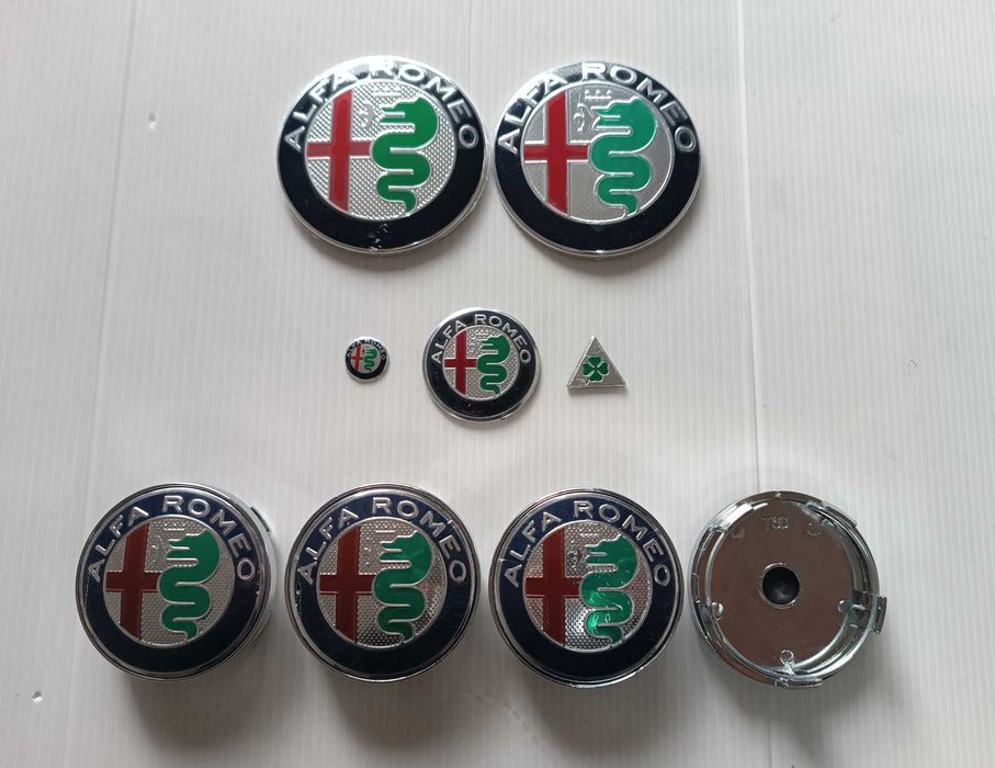 Alfa Romeo - Conjunto kit de 9 emblemas/símbolos e centros de jante