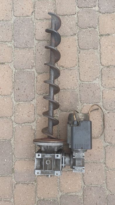 Ślimak do podajnika pieca na ekogroszek Hef 20 kw pasuje też do pieca 25 Kw.