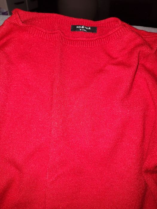 Sweter czerwony plus komin