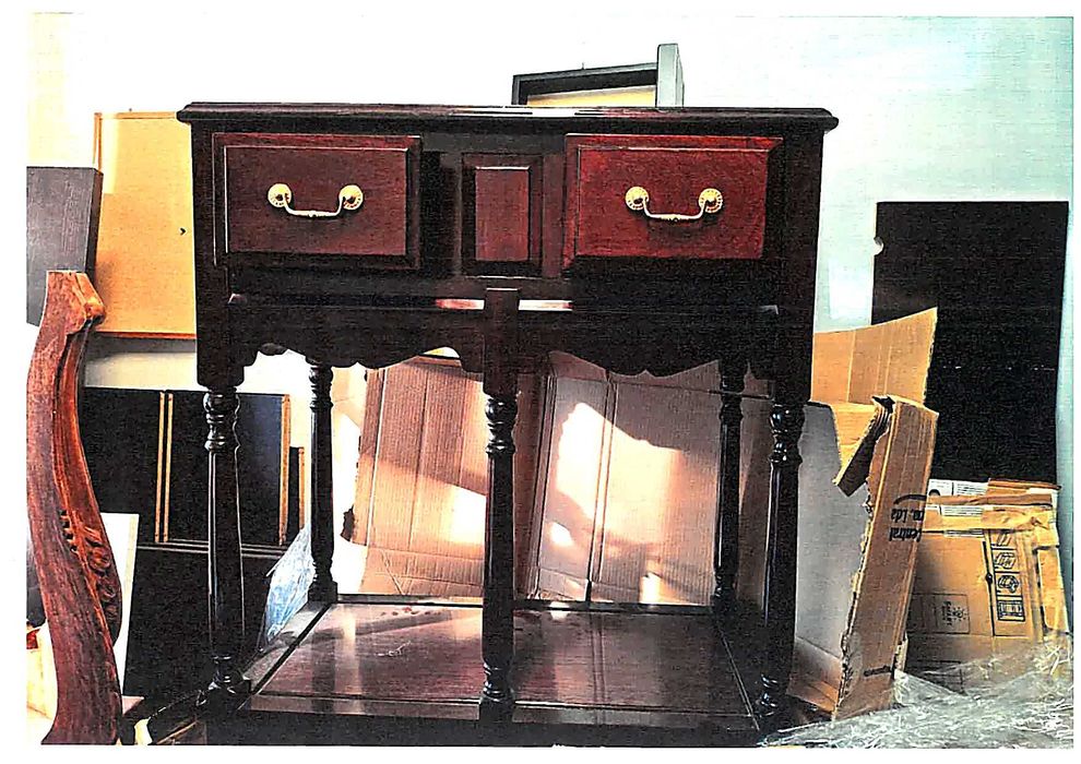 Venda de móveis/antiguidades