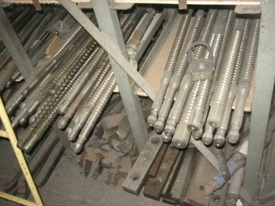 Протяжка Р6М5 кругла - шліцева - шпоночна..