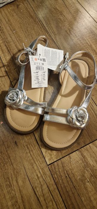 Sandałki reserved r. 35