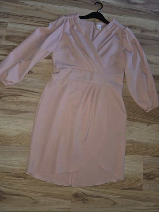 Sukienka elegancka 44 pudrowy róż jak Nowa