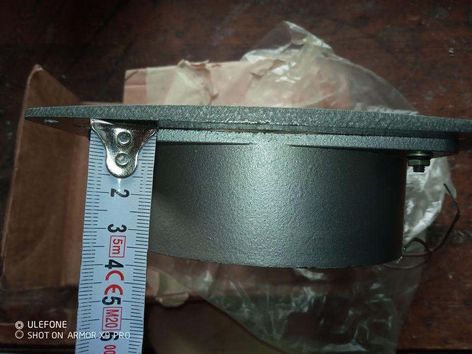 Stary, solidny wentylator, nieuzywany