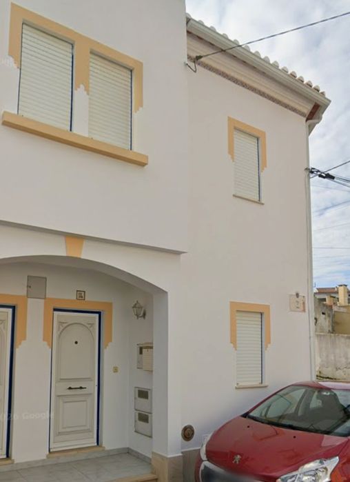 Aluga-se casa t3 Vimeiro/ Lourinhã