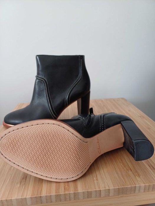 Botki  Clarks rozm.M skóra naturalna