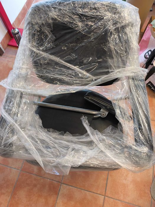 Cadeira com suporte para tirar sangue