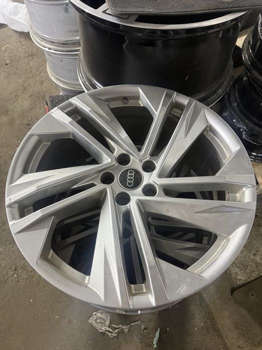 Диски audi q7 4 m поштучно